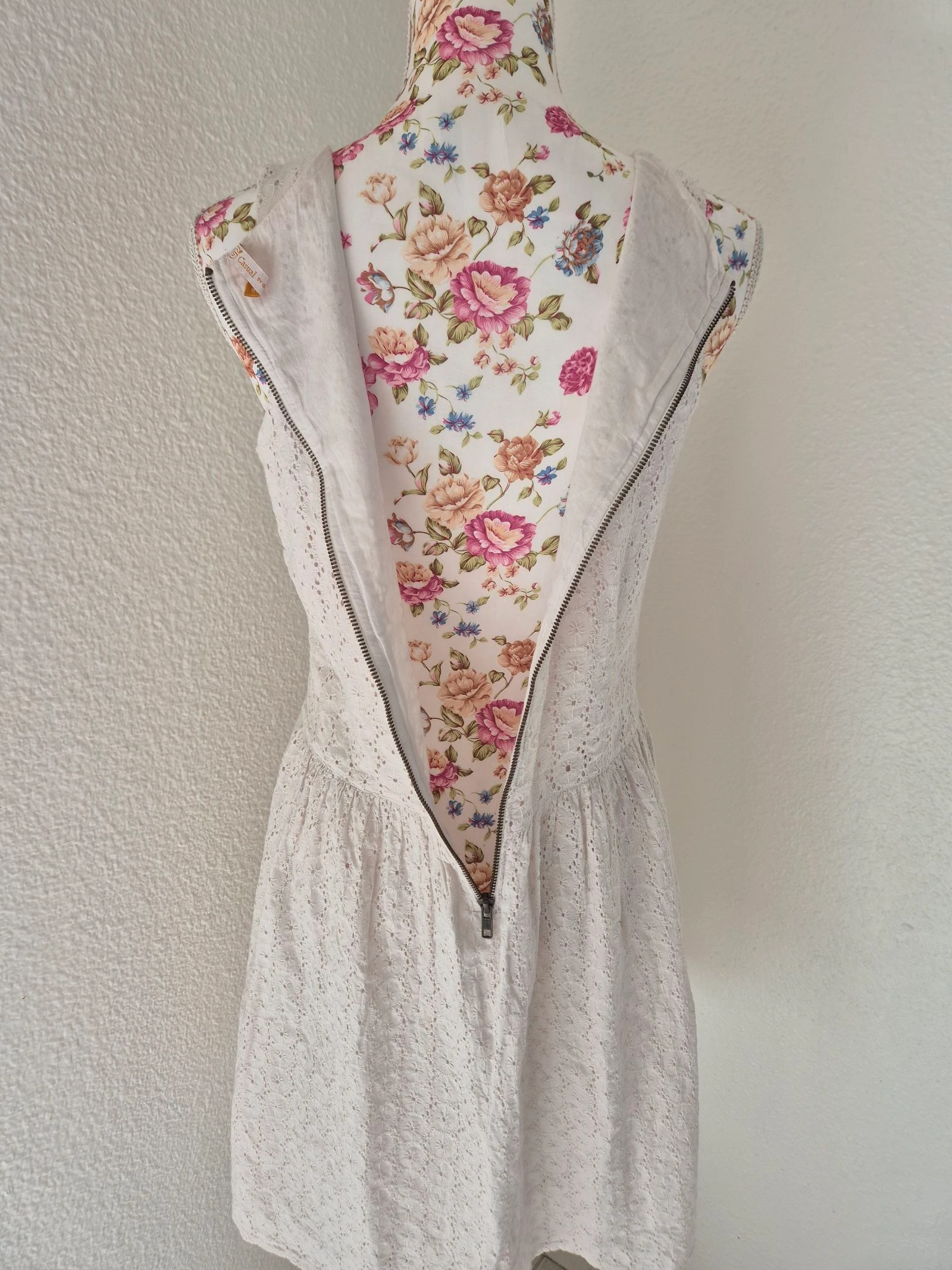Gémo bohemien geborduurde witte jurk T40 100% katoen – gevoerd, ritssluiting – photo 5